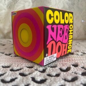 NeeDoh Color Change Ball Sensory Stress Relief Yellow to Orange